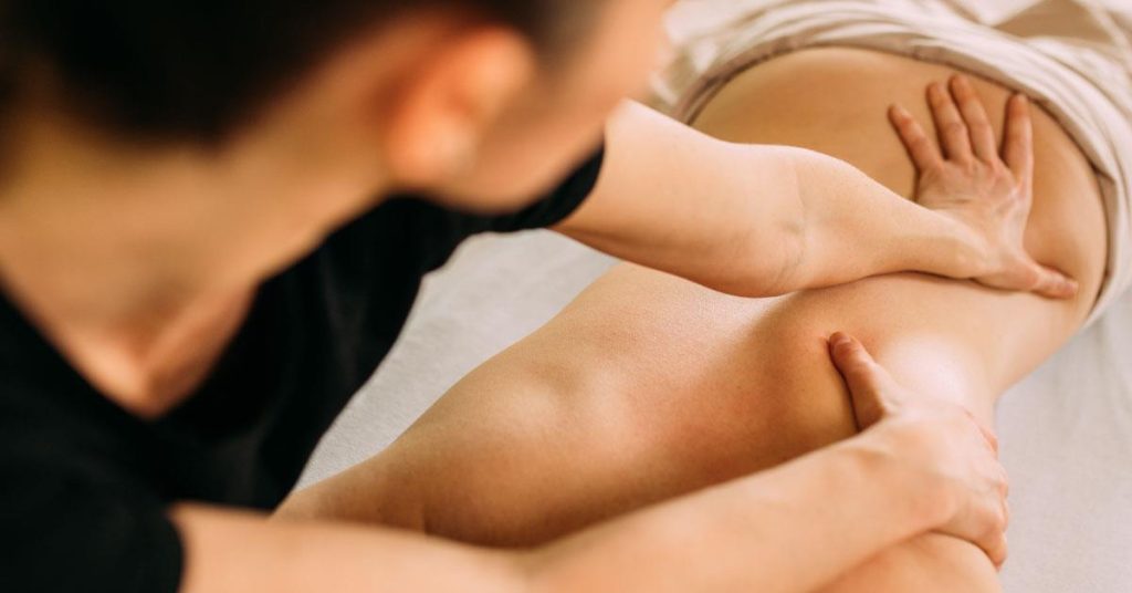 Fasciatherapie behandeling bij Chiropractie Den Haag voor houdingsverbetering en pijnverlichting