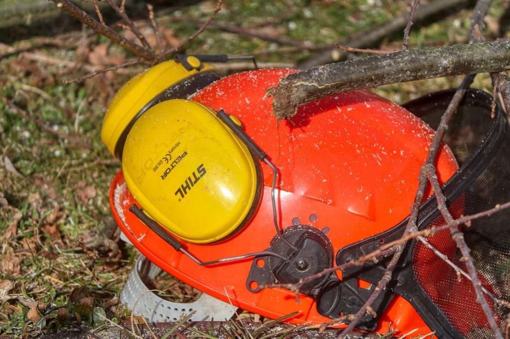 Werknemers genieten van een gezonde werkomgeving met ergonomische werkplekken en ondersteuning voor werkgerelateerde gezondhe